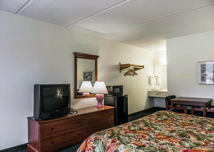 Lodge Econo I-10 Near Tallahassee